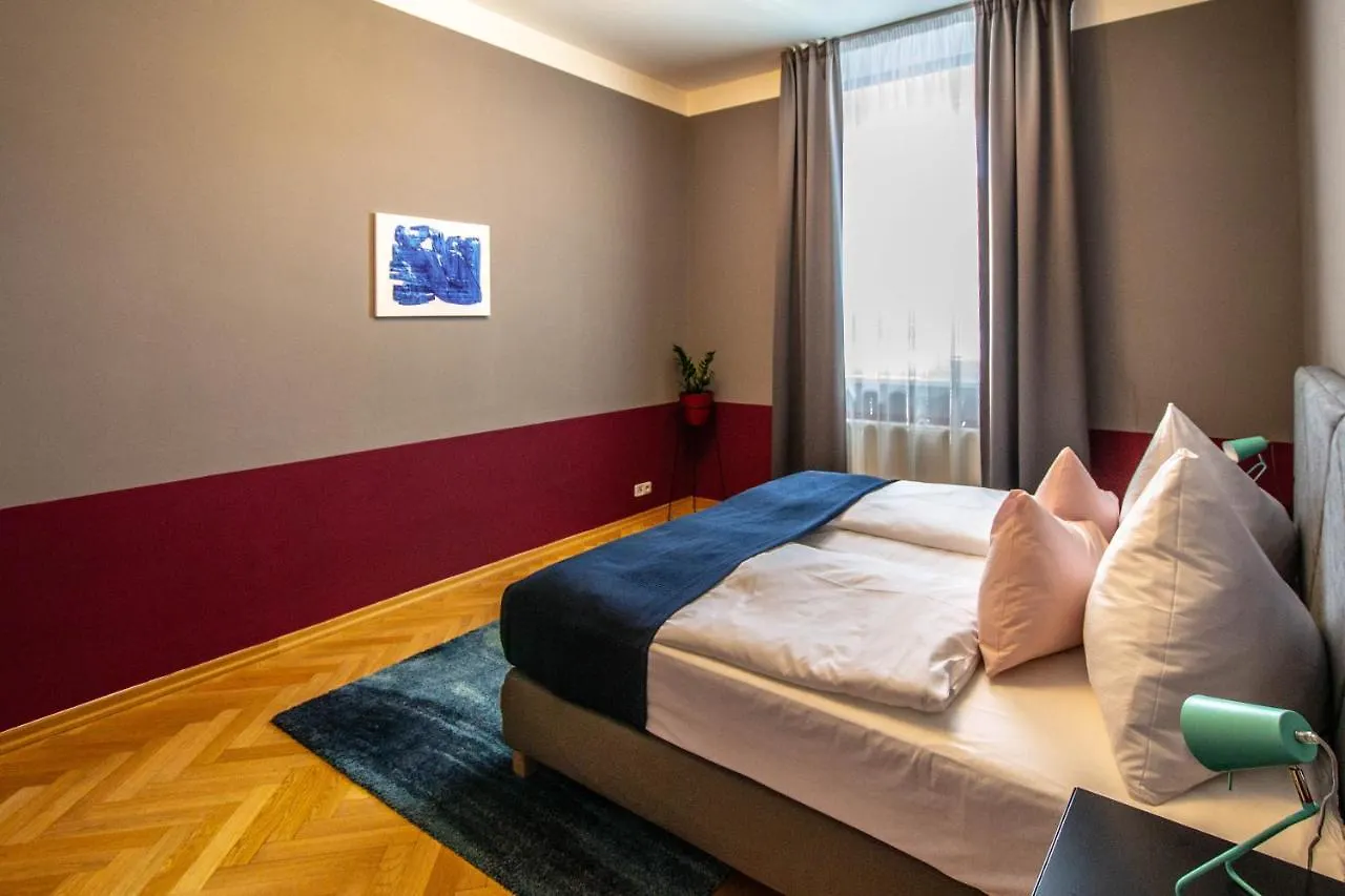 Garden ApartHotel Prag 2*,  Tschechische Republik
